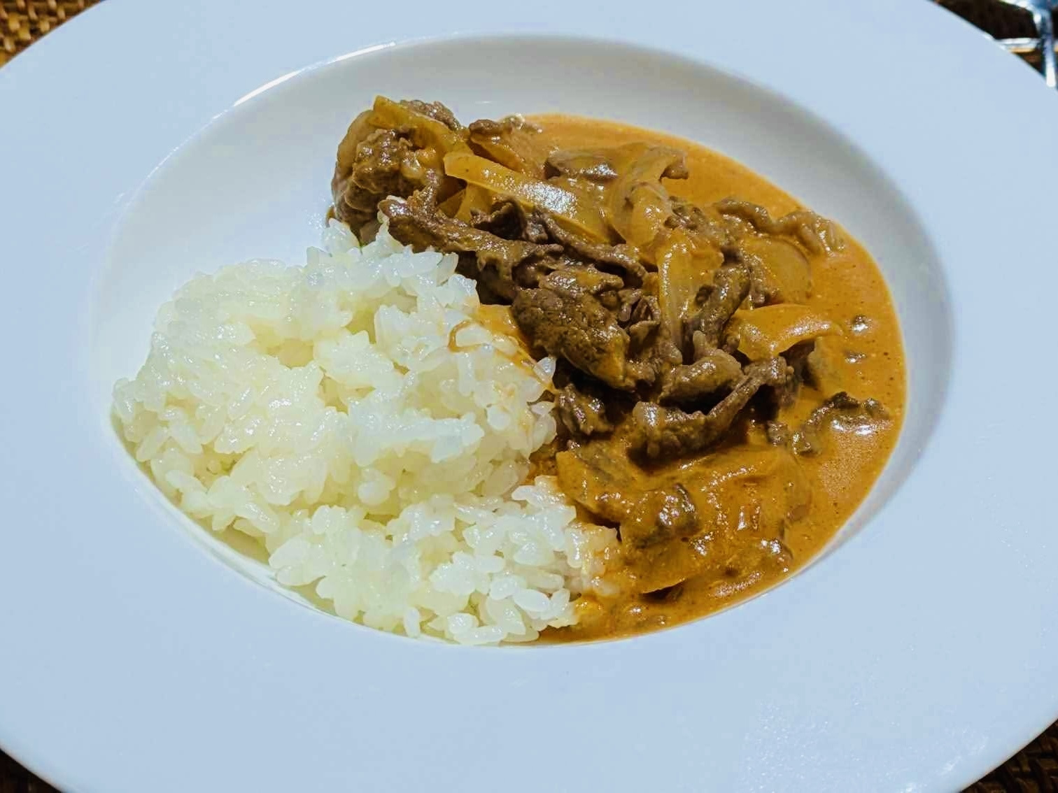 ビーフストロガノフピカン